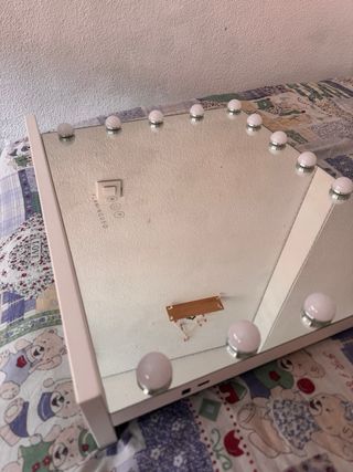 Specchio trucco con luce