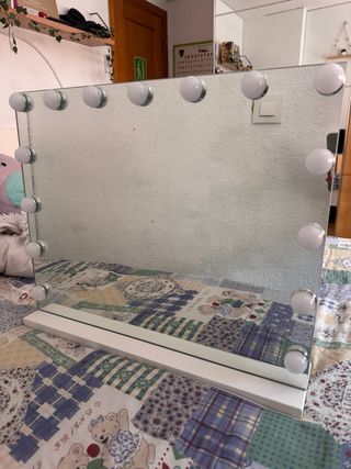 Specchio trucco con luce