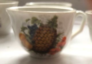 Tazze vintage in porcellana con decorazioni