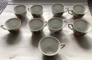 Tazze vintage in porcellana con decorazioni