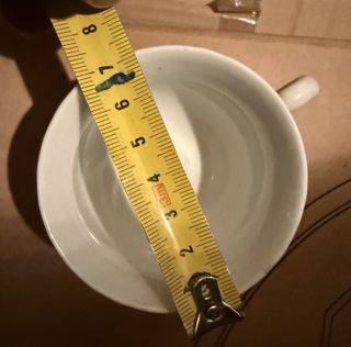 Tazze vintage in porcellana con decorazioni