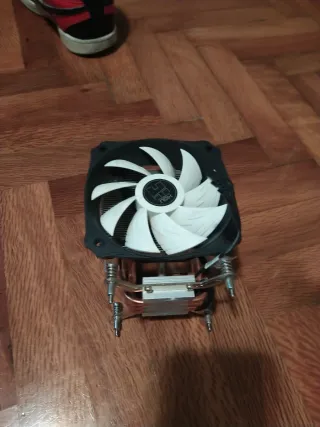 I7 7700k + mortar arctic + disipador