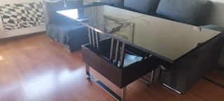 Mesa de centro  plegable y extensible.