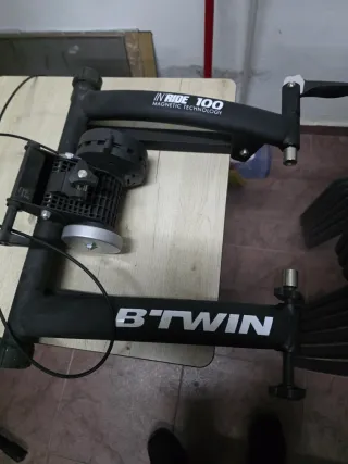 Rodillo B'TWIN IN'RIDE 100