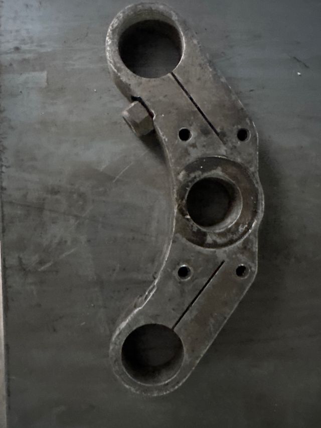 Tija Montesa Cota 247
