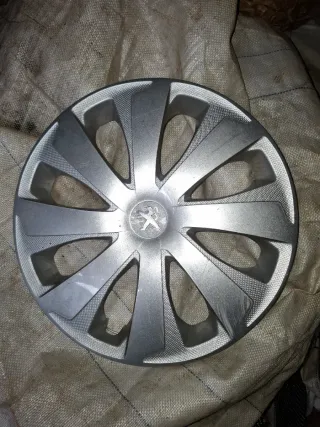 Tapacubo Peugeot 108 14"