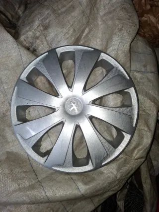 Tapacubo Peugeot 108 14"