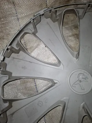 Tapacubo Peugeot 108 14"