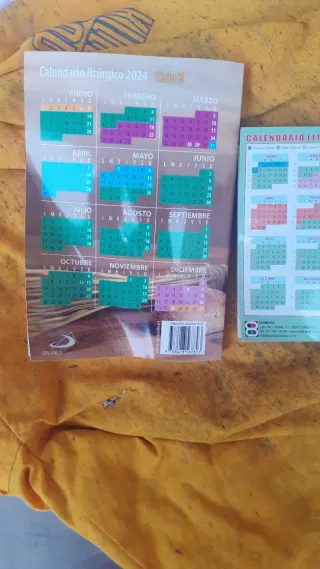 2 libros Evangelio 2024 con Papa Francisco (Ciclo