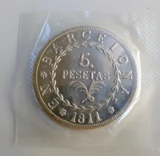 2 Monedas replica de 5 Ptas J. Napoleón y estuche.