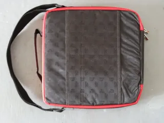 Edea Borsa tracolla + Porta ruote (nera) + Spinner