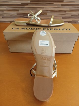 Sandalias CLAUDIE PIERLOT doradas talla 39