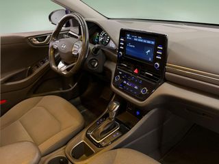 Hyundai IONIQ HIBRIDO ENCHUFABLE - COMO NUEVO