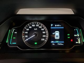 Hyundai IONIQ HIBRIDO ENCHUFABLE - COMO NUEVO