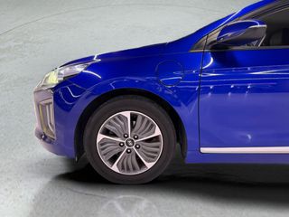 Hyundai IONIQ HIBRIDO ENCHUFABLE - COMO NUEVO