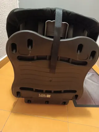 Silla 123 Be Cool Thunder negro/morado