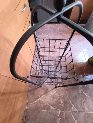 Frutero metálico de 3 cestas