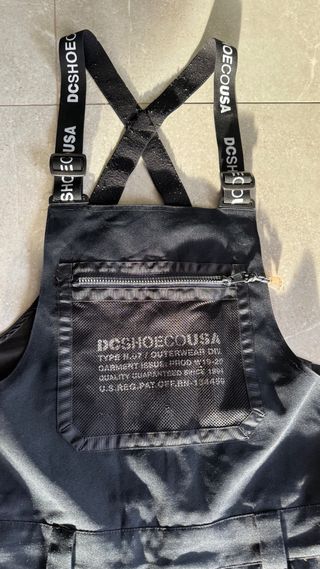 Peto DC Negro Talla L 15000mm