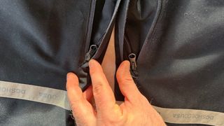 Peto DC Negro Talla L 15000mm