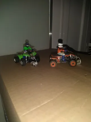 2 Quads scx Scalextric