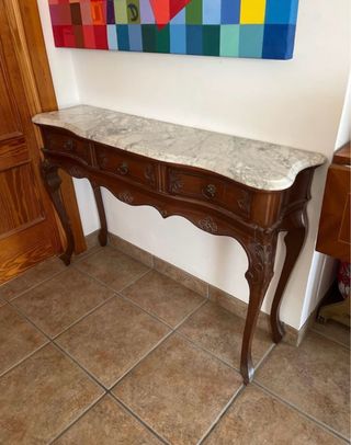 Mesa antigua de madera y marmol