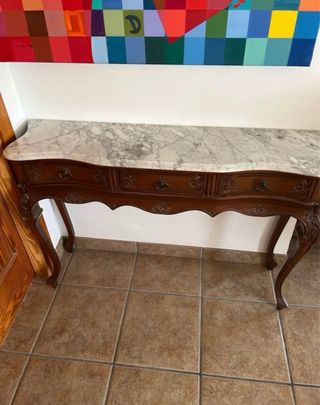 Mesa antigua de madera y marmol