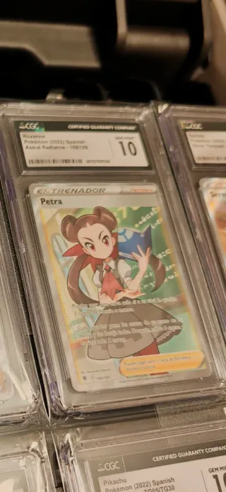 Charmander y Petra Cartas gradeadas