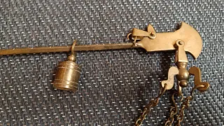 Bascula o balanza romana antigua rustica vintage