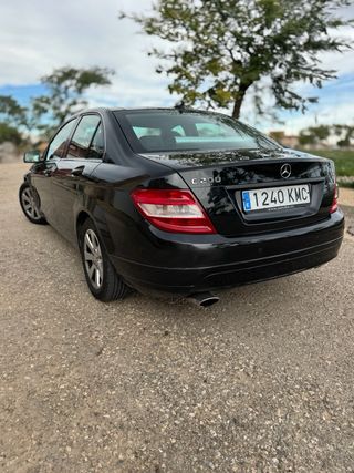 Mercedes-Benz Clase C 2010