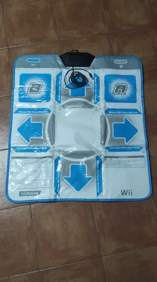 Pacchetto Wii Baile: Dance Dance Revolution + Alfombra