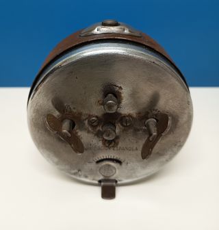 Reloj despertador de cuerda. Marca CID. Años '50