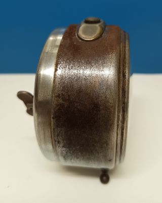 Reloj despertador de cuerda. Marca CID. Años '50