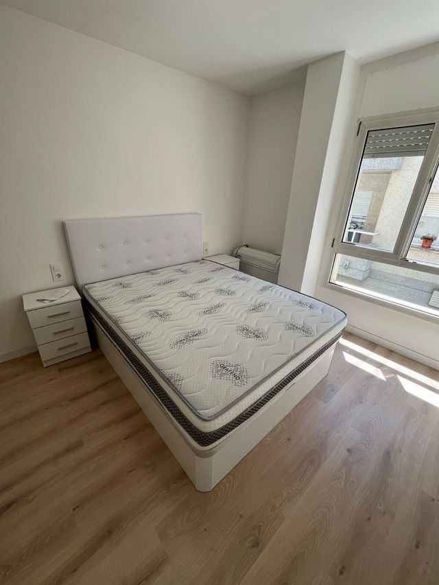 Liquidación:canapés y colchones armarios y sofas