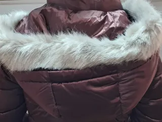 Abrigo 10 años Mayoral acolchada con capucha.Nuevo