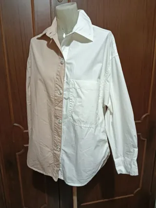 Camicia oversize in cotone con tasche XS Bershka