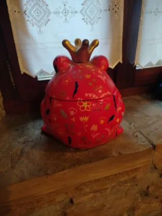 Bombonera o joyero Rana