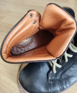 Botines negros planos – Yokono