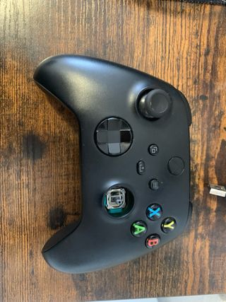 Xbox One S 1TB + 2 controller + 5 giochi e regalo