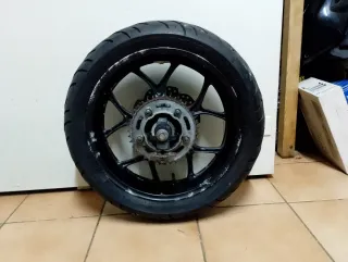 Rueda Trasera completa Honda NC 700 en buen estado