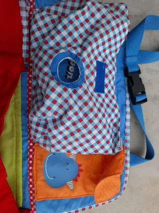 Juguete ItsImagical bebé para respaldo del coche