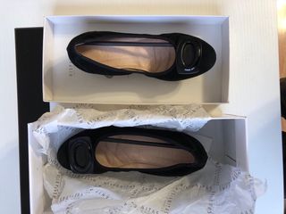 Zapatos de salón de mujer talla 38.