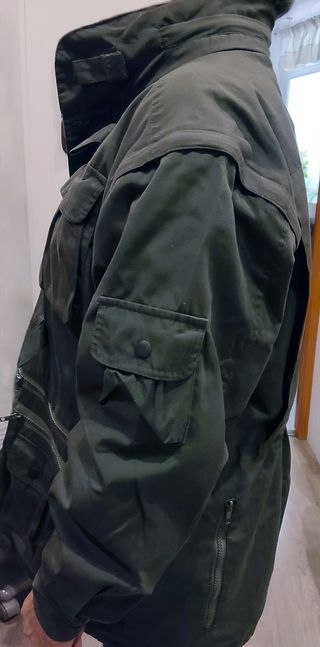 Chaquetón desmontable multibolsillos verde