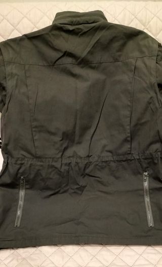 Chaquetón desmontable multibolsillos verde