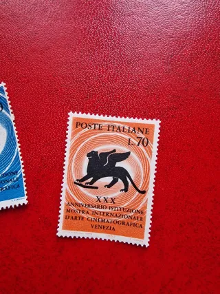 2 Francobolli Repubblica Italiana 1962