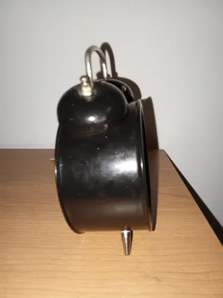 Despertador clásico de cuerda