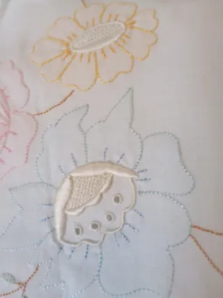 Juego de cama bordado a mano Viuda Tolrá