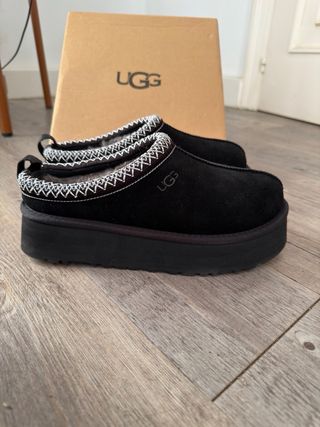 unas botas ugg casi sin uso muy buen estado