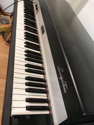 Piano Rhodes MKI 73