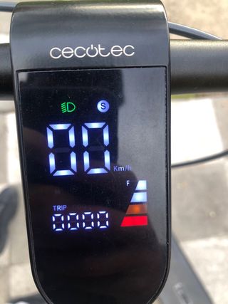 Patinete Eléctrico Cecotec Bongo D30