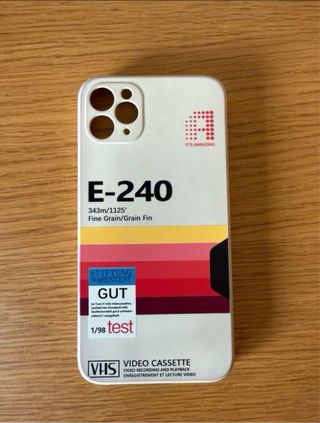 2 custodie iPhone 11 Pro Max VHS